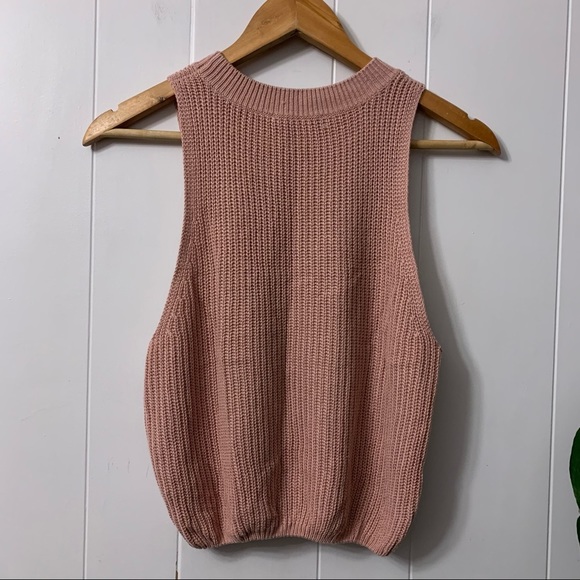 Sleeveless Pink Knit Top - Picture 8 of 8